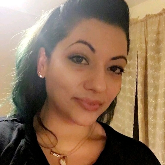 Meet your Posher, Janina - Picture 2 of 7